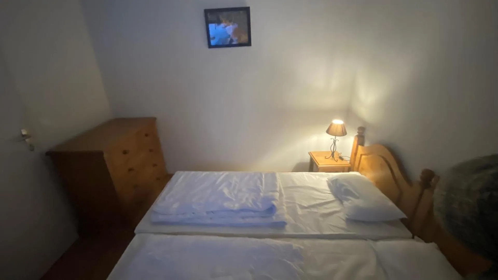 Bois de la Reine Apartments: Versatile Accommodations for 4-8 Guests Super Besse France